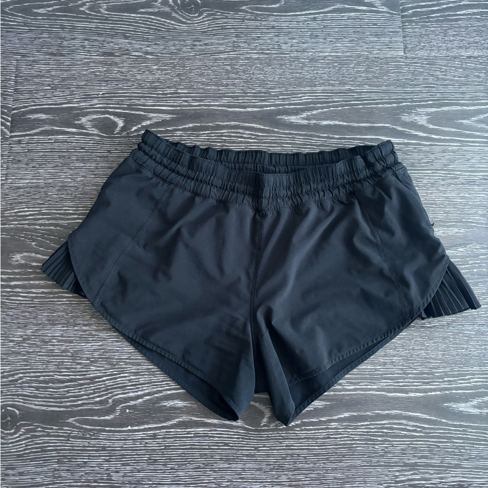 lululemon athletica Black Women’s Athletic Shorts with Elastic Waist Size 6